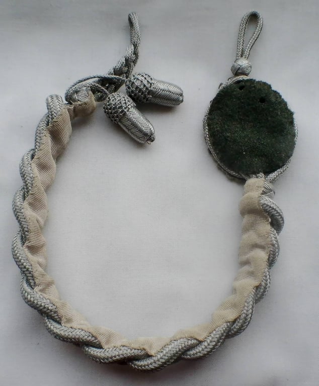 A Panzer marksmanship Lanyard Grade 11 (Schützenschnur für Panzertruppen)