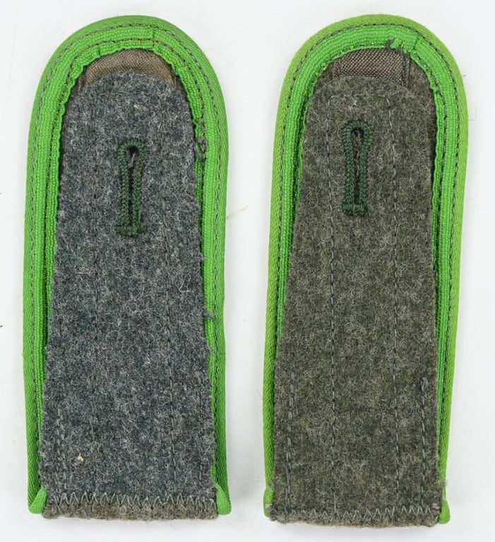 German WH M44 Shoulderboard Set 'Panzer Grenadier'