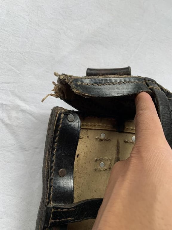 Folding Shovel Carrying Case, 1st Model -1940-