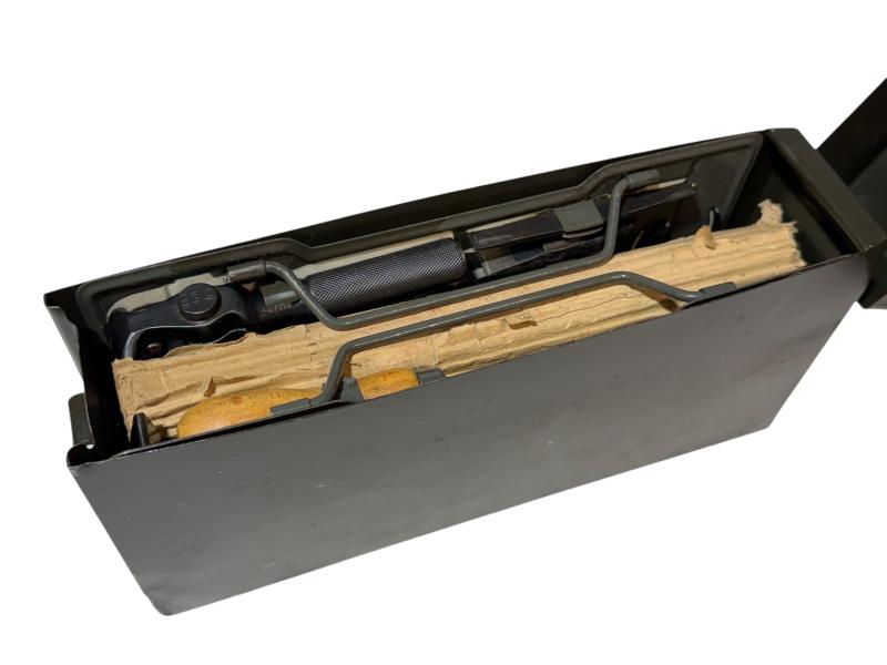 Complete set of MG 34/42 Field Tool Kit