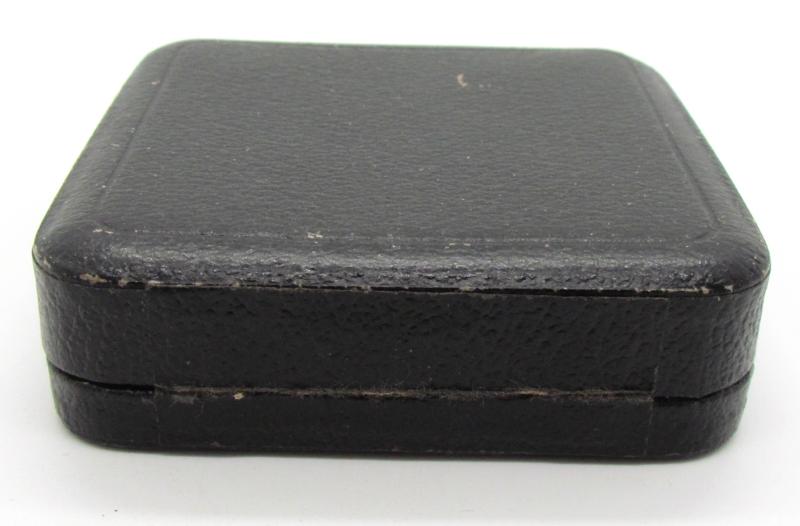 Iron cross 1st class ( EK1 )  "L/19" Brass Core in Case