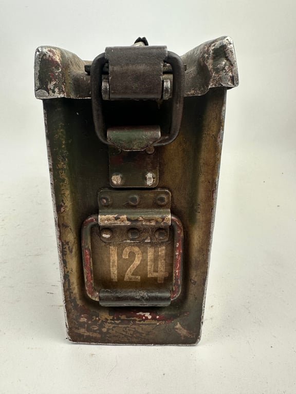 WW2 German Alu.Mg34 Camo "Waffenmst. Werkzeug" box 1940