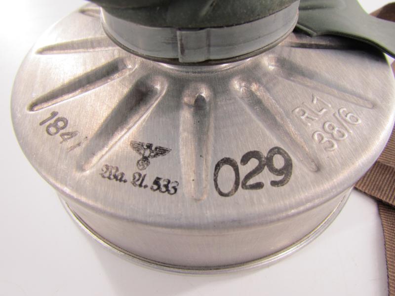 German Civilian Gasmask ( Volksgasmaske ) in Canister