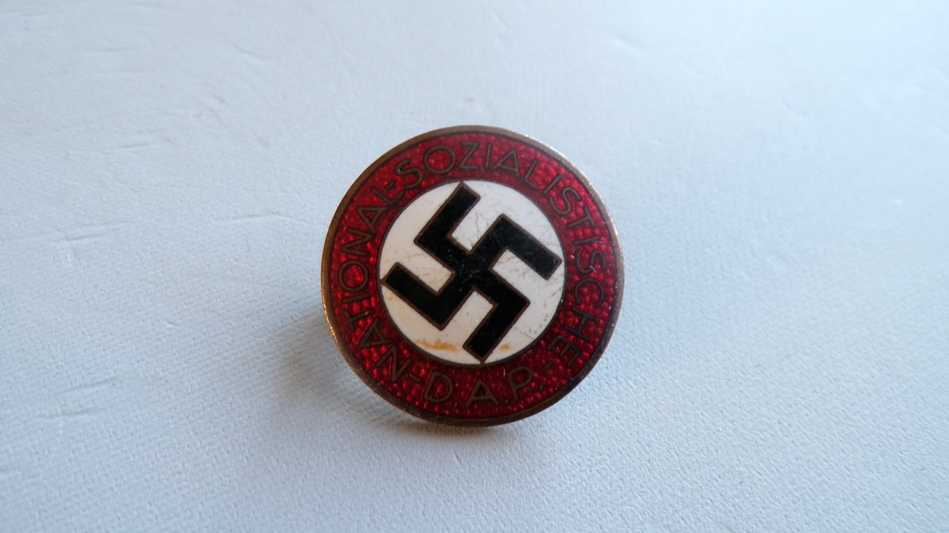 N.S.D.A.P Membership Party pin M1/63