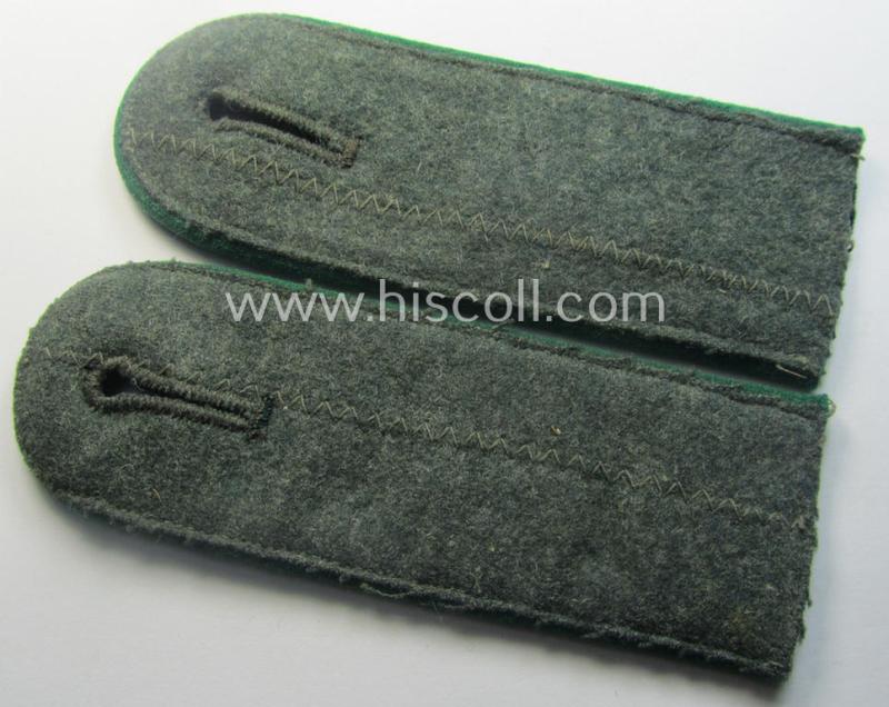 Moderately used - and very desirable! - pair of WH (Heeres) 'M40'-pattern) 'cyphered' EM-type shoulderstraps as intended for a: 'Soldatdes Gebirgsjäger-Rgts. 98'