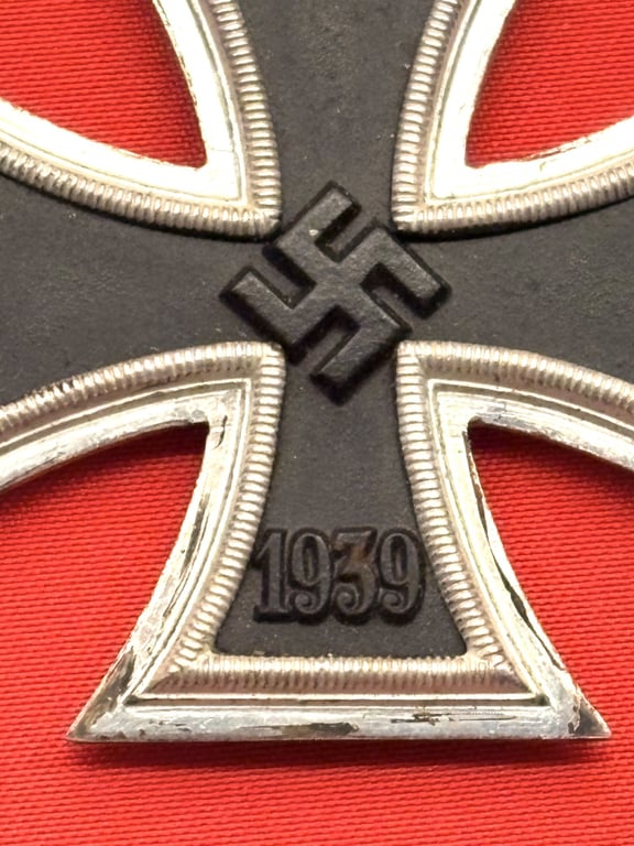 RARE AUTHENTIC WWII IRON CROSS 2RD CLASS RING STAMPED 4, STEINHAUER & LUCK OF LUDENSCHHELD GERMANY.