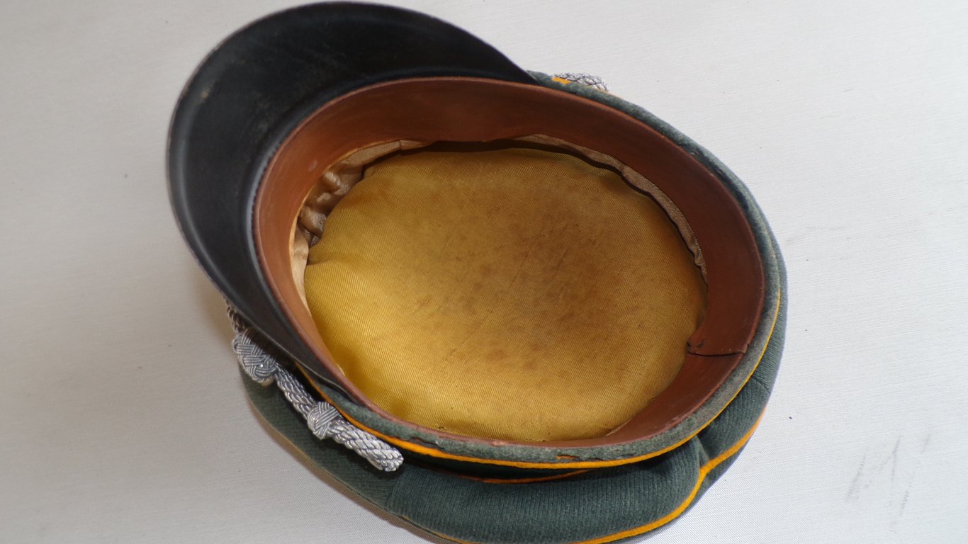 reissued Austrian Cavalry tunic of a Hauptmann 2