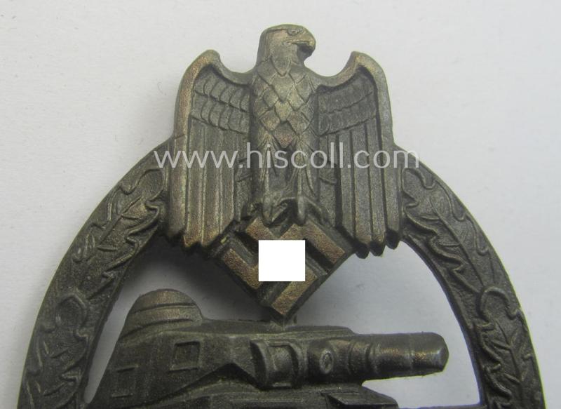 Superb - and hardly used- nor worn! - 'Panzerkampfabzeichen in Bronze' being a clearly maker- (ie. 'KWM'-) marked (and/or: typical zinc- ie. 'Feinzink'-based-) example as was procuced by the: 'Karl Würster'-company