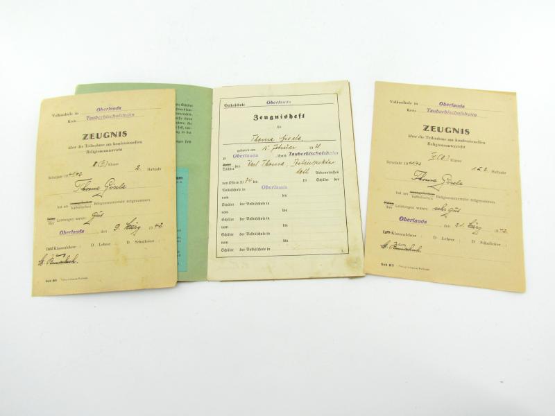 German WWII Era certificate booklet ( Zeugnisheft )