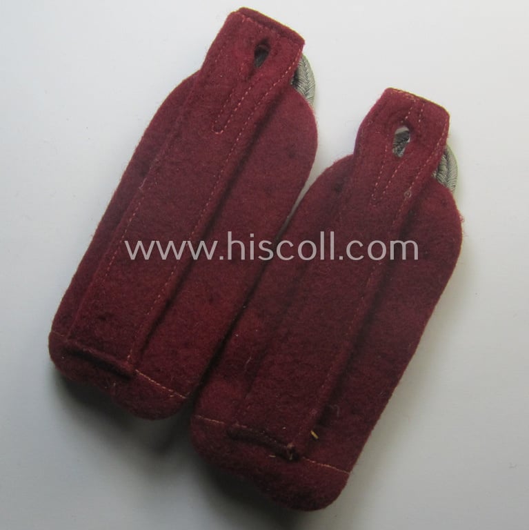 Pair of WH (Heeres) officers'-pattern shoulderboards as piped in the neat darker-purple-red- (ie. 'bordeaux-roter'-) coloured branchcolour: 'Oberstleutnant u. Mitglied der (Nebel)Werfer-Trpn.'