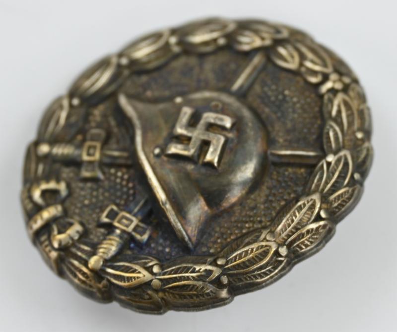 German Wound Badge in Black 1st pattern 'Legio Condor'