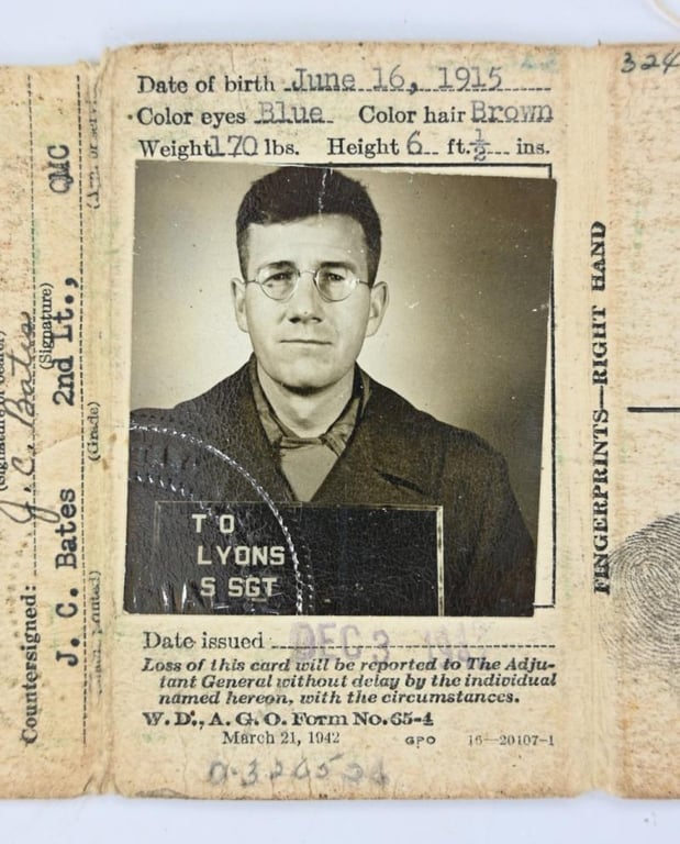 US WW2 Army Service Pass 'S/Sgt Thomas O. Lyons''