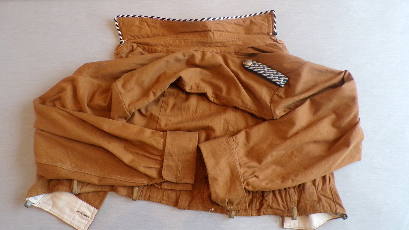 Complete uniform of an S.A man part 1