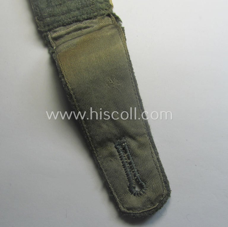 Single, WH (Heeres) 'cyphered' NCO-type shoulderstrap: 'Oberfeldwebel u. Mitglied der Infanterie-Lehr-Trpn.'