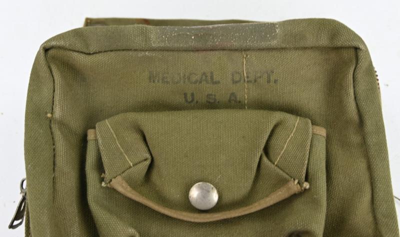 USAAF WW2 Medical Department FIrst Aid Pouch with Red Cross marking