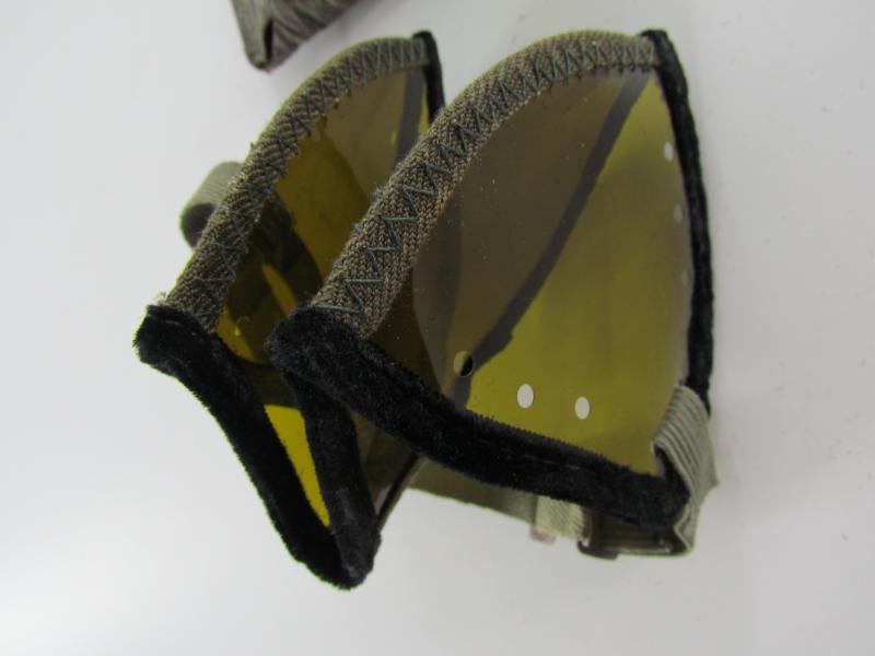Wehrmacht Dust Goggles in Pouch
