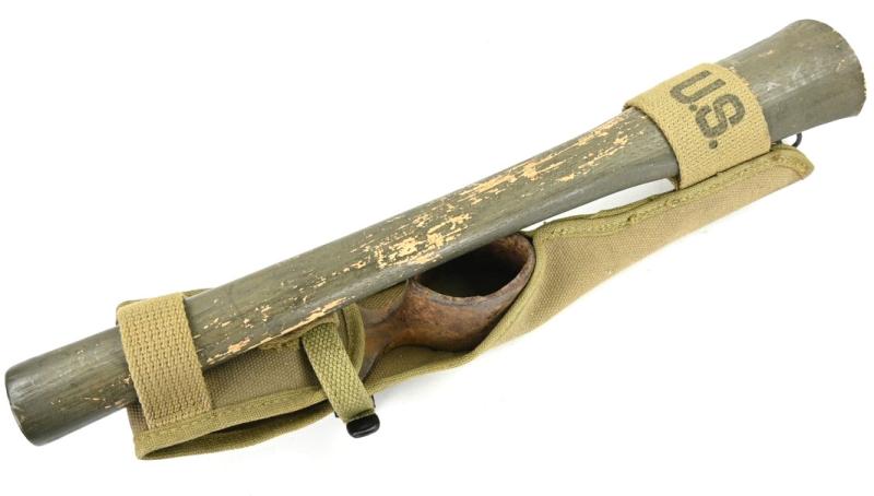 US WW2 M-1910 Pick-Mattock and carrying case