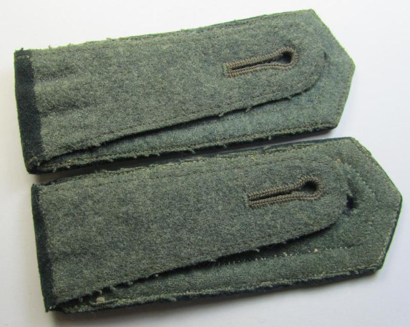 Neat - and fully matching! - pair of WH (Heeres), early- (ie. pre-) war-period, 'M36'-pattern (pointed-styled!) and generic-pattern, 'cyphered' NCO-type shoulderstraps as was intended for a: 'Feldwebel des Infanterie-Regiments 3'