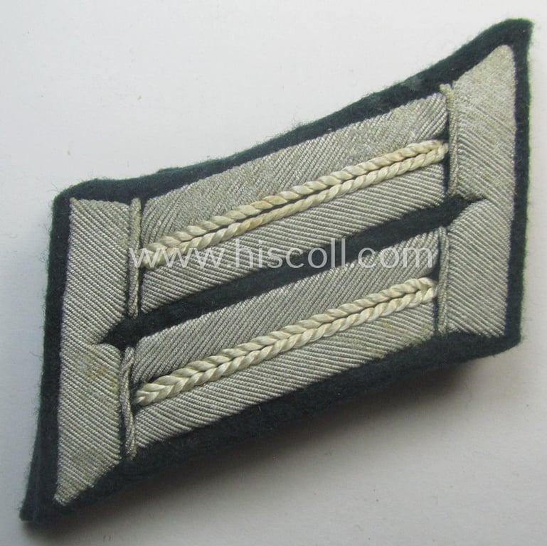 Pair of WH (Heeres) collar-tabs (ie. 'Kragenspiegel für Offiziere') as piped in the white- (ie. 'weisser'-) coloured branchcolour as was intended for an: 'Offizier der Infanterie-Trpn.'