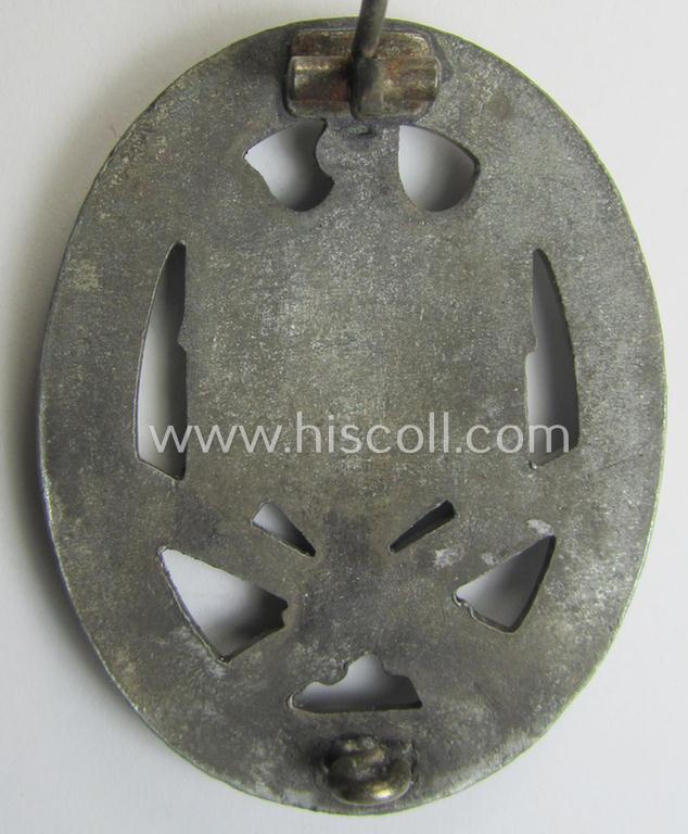 Attractive, 'Allgemeines Sturmabzeichen' (or: General Assault Badge ie. GAB) being a non-maker-marked, zinc- (ie. 'Feinzink'-) based: 'minimally converse-shaped-variant' as was produced by the maker (ie. 'Hersteller'): 'Berg & Nolte'