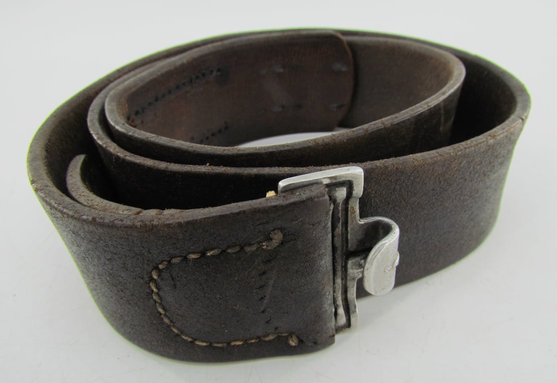 Early Wehrmacht leather equipment belt with aluminum hook (O&C)