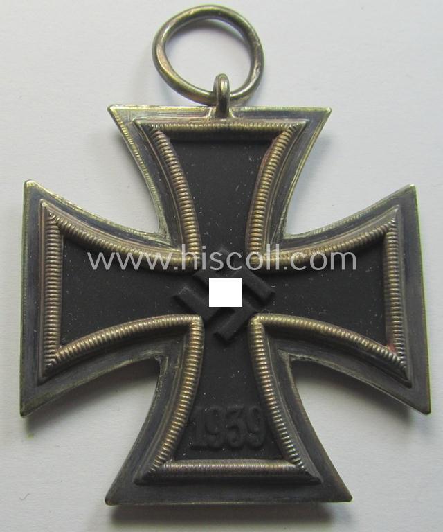 Maker- (ie. '24'-) marked 'Eisernes Kreuz II. Klasse' in pouch by the: 'AG der Hanauer Plakettenhersteller'