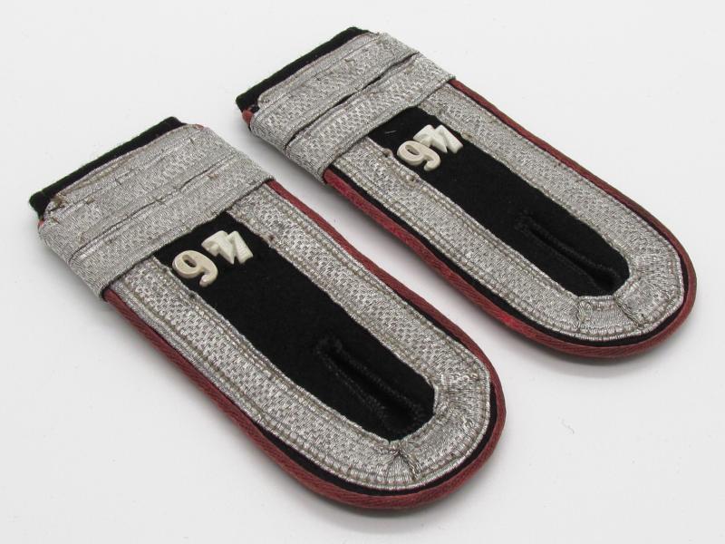 Wehrmacht Army (Heer) Panzer shoulder boards