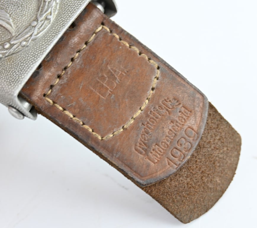 German LW Beltbuckle with Leather Tab 'Overhoff & Cie' 1939 LBA