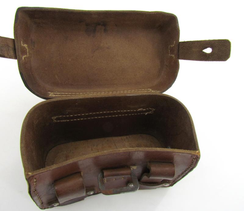 Wehrmacht ‘Sanitäter’ medic pouch by dny 1942