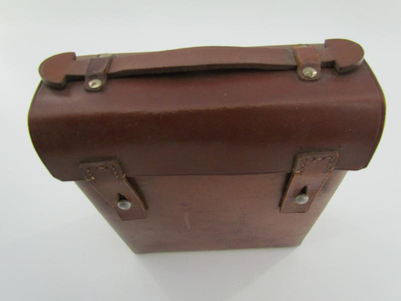 Deutsches Rotes Kreuz D. R. K. Sanitätslager Babelsberg Medical Pouch