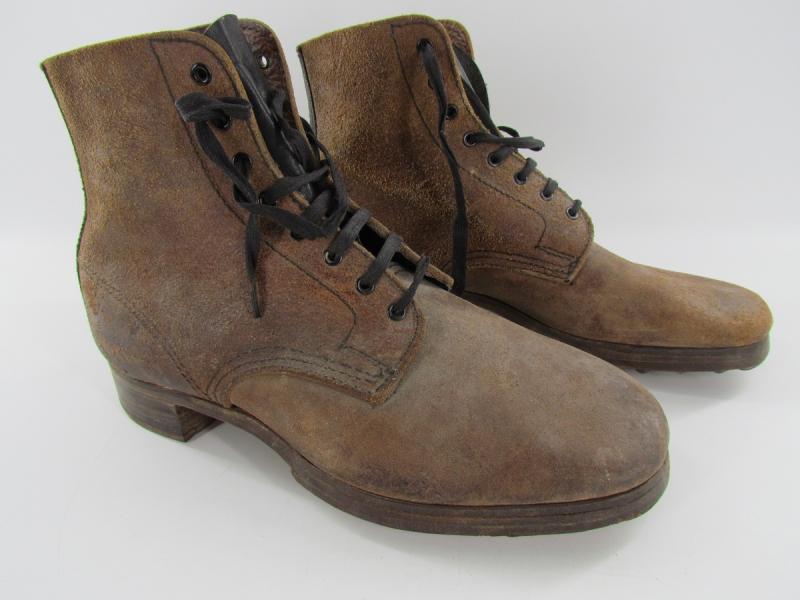 M44 Low Boots ( Schnurschuhe )