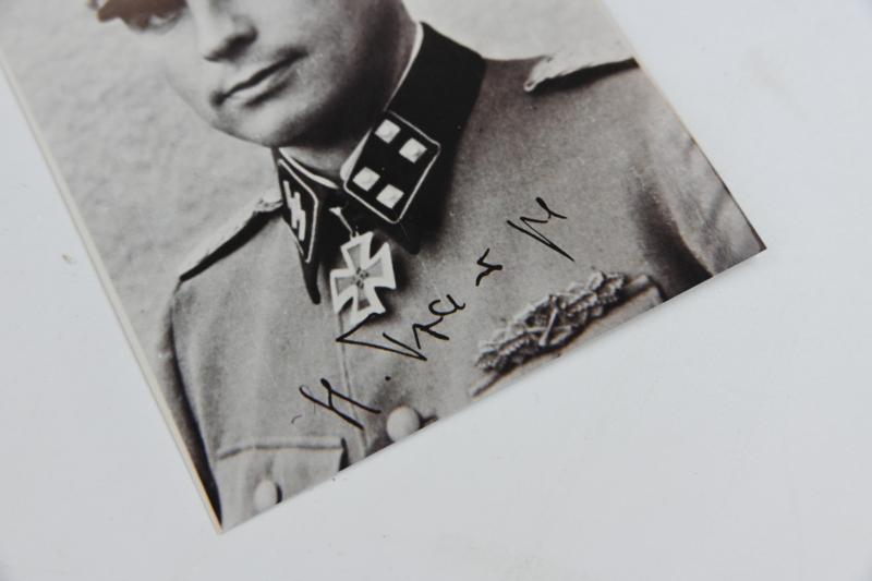 Signature of Waffen-SS KC Recipient 'Hans Traupe'