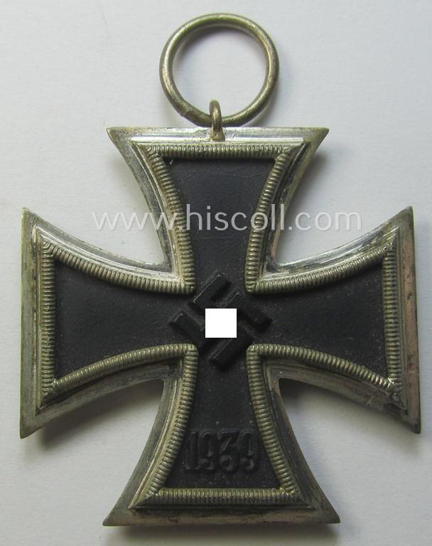 'Eisernes Kreuz II. Klasse' being a (typical) non-maker-marked example by a (by me) unidentified maker (ie. 'Hersteller')