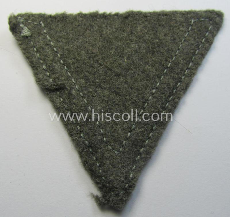 WH (Heeres) 'Armwinkel' (or: arm-chevron) as executed on typical field-grey-coloured wool as was specifically intended for usage by a soldier with the rank of: 'Gefreiter'