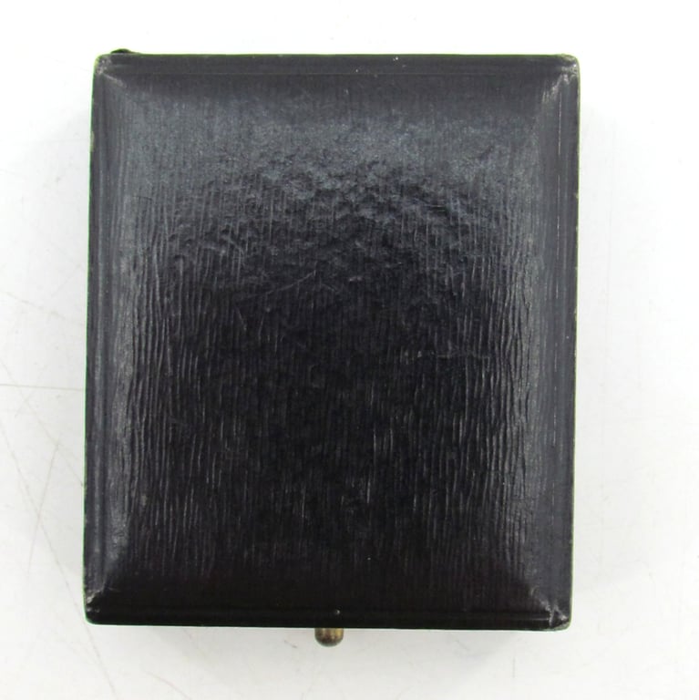 Rare German Silver "Erinnerungzeichen für Verdienste um das Feuerlöschwesen" in case