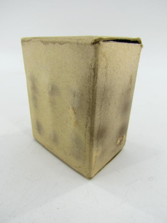 US WWII Box with CO2 Cylinders