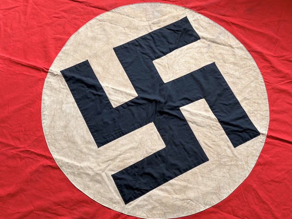 EARLY RARE GERMAN WWII, THIRD REICH COMBAT PANZER TANK IDENTIFICATION FLAG.