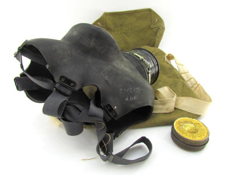 British WWII Civil Defence(Police/Fire service,Wardens) Gasmask & Carrying bag