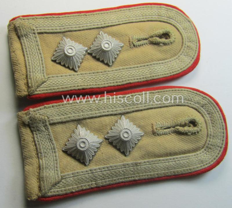 Superb - and/or fully matching! - pair of WH (Luftwaffe) 'tropical-styled', NCO-type shoulderstraps (as was specifically intended for usage onto the tropical-shirts ie. tunics) as was intended for an: 'Oberfeldwebel. o. Oberwachtmeister der Flak-A...