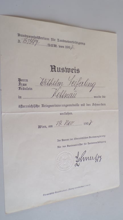 large grouping of a WWI and WWII veteran 2/2