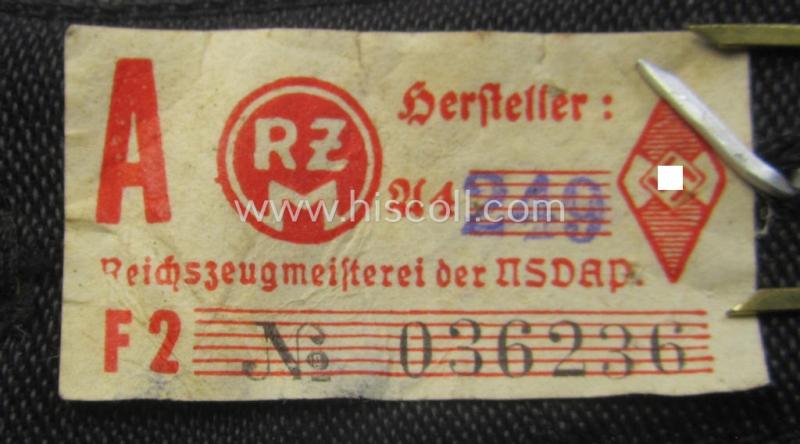Superb - fully matching albeit clearly used! - white-piped, so-called: 'Reiter-HJ' (ie. 'HJ-Streifendienst') shoulderstrap-pair as was intended for a: 'HJ-Gefolgschaftsführer' who was attached to the: 'Bann 273' (273 = Kalenberg (Hannover-Süd...