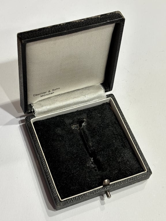 WH Cased War Merit Award 1st Class with Swords