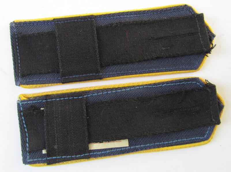 Neat - and/or fully matching! - pair of so-called: 'Marine-HJ' (ie. naval 'Hitlerjugend') shoulderstraps, as was intended for usage by a: 'Hitlerjunge' who was attached to the: 'Bann 663' (Bann 663 = Litzmannstadt/Wartheland)