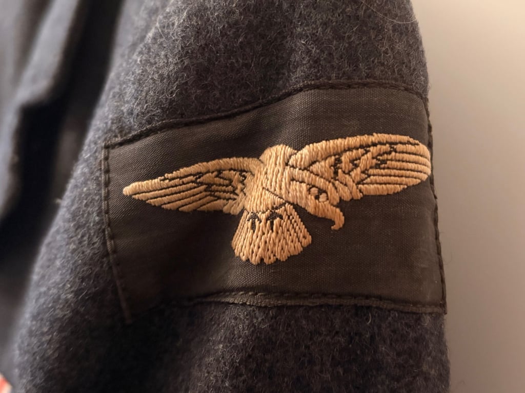 Authentic Original WWII British RAF Aircraft Enlisted Mans Tunic Dated 1945.