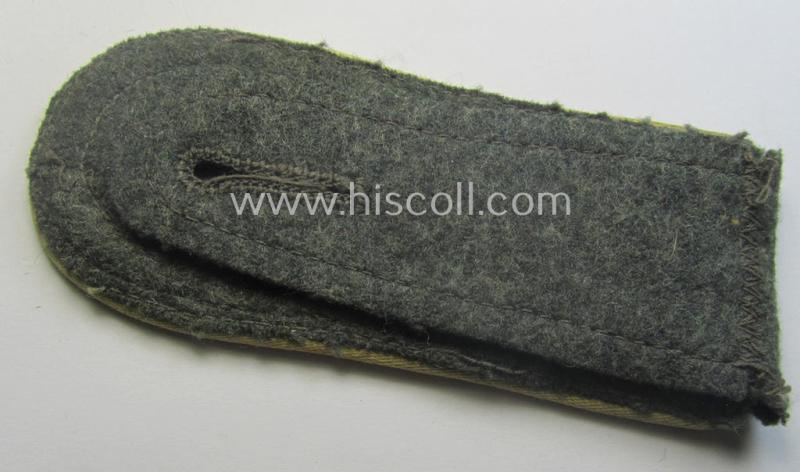 Single, mid-war-period, so-called: 'M43'-pattern, WH (Heeres) NCO-type shoulderstrap as piped in the bright-yellow-coloured branchcolour as was intended for usage by an: 'Uffz. der Nachrichten-Trpn.'
