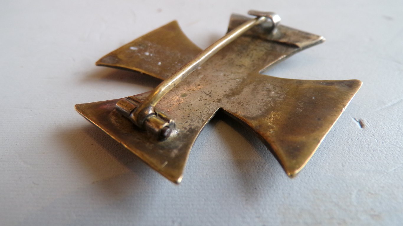 Imperial Curved Iron Cross 1st Class