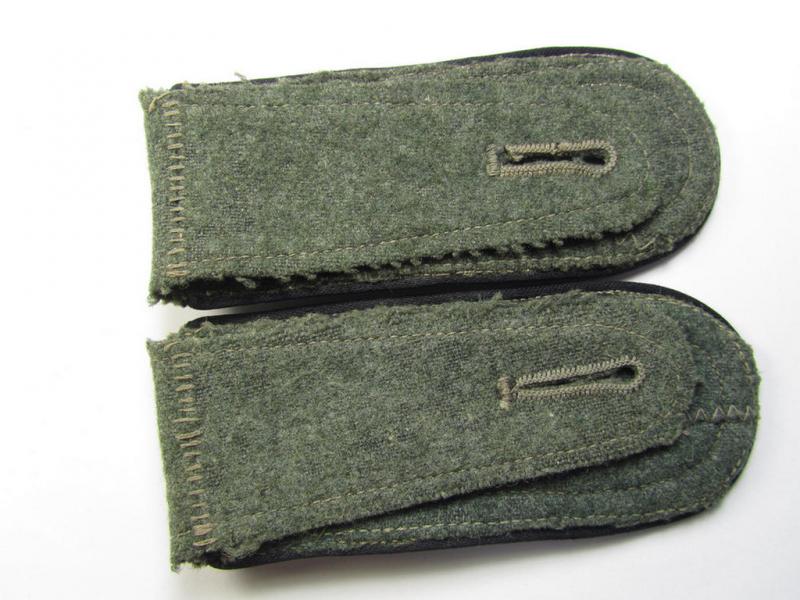 Fully matching, WH (Heeres), I deem mid-war-period- (ie. 'M43'-pattern-) NCO-type shoulderstraps as piped in the black-coloured branchcolour as was intended for - and/or used by! - an: 'Oberfeldwebel der Pionier-Truppen'