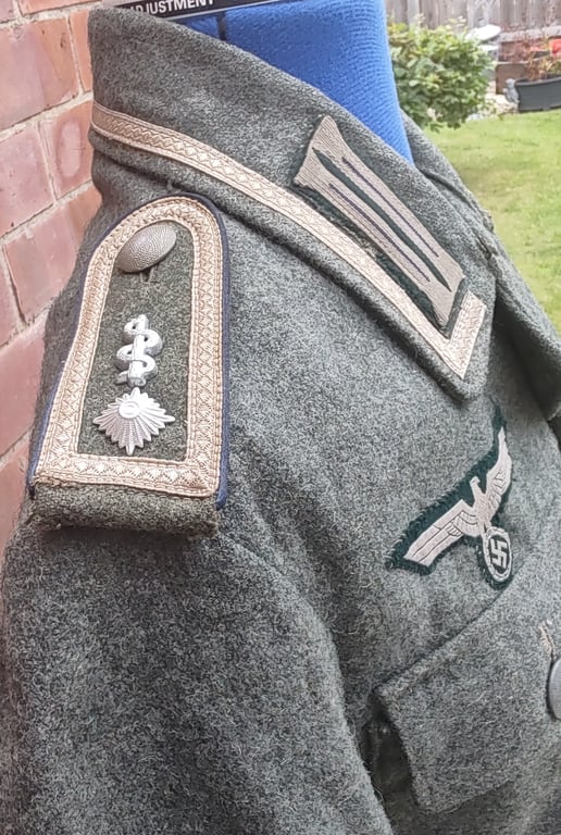 WW2 German M43 Army NCO Medics Combat Tunic
