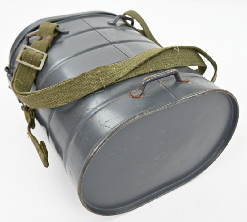 German Luftschutz VM37 Gasmask Tornister