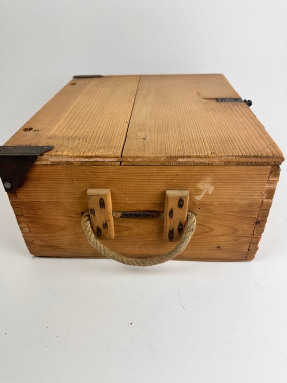 Late war Ammo box inclusive 3 carton boxes